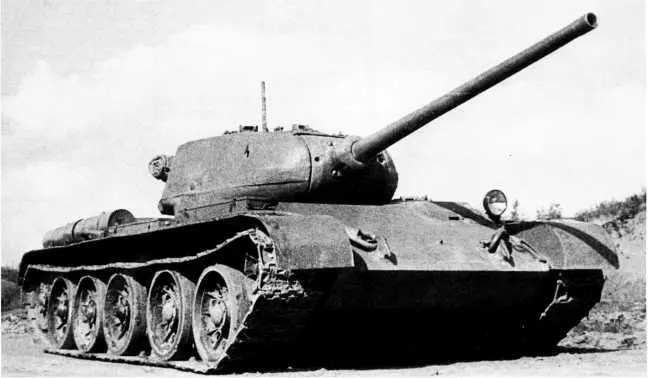 Танк Т44 второго варианта общий вид Лето 1944 года РГАЭ Лобовая часть - фото 90