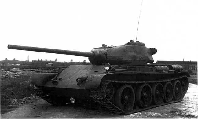 Общий вид танка Т44А Июль 1944 года ЦАМО В задачи комиссии входило - фото 98