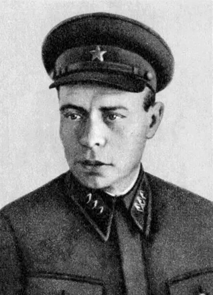 Д С Леонов член Военного совета Калининского фронта 1941 г Герой - фото 21