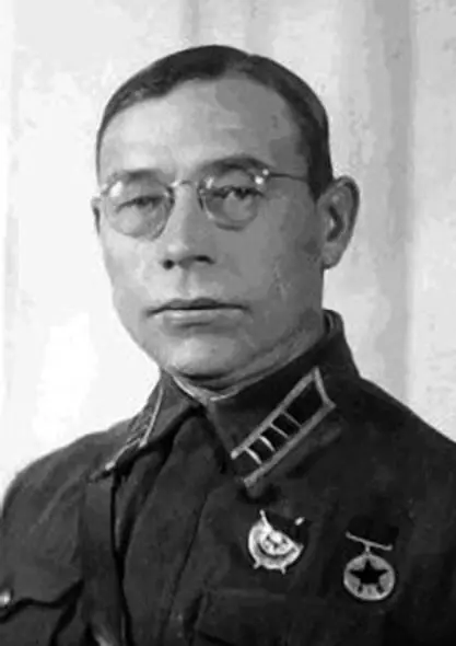 Полковник М А Щукин командир 365й стрелковой дивизии 1941 г В начале - фото 76