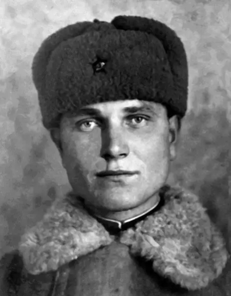 И В Мыхасенок агитатор 1223го стрелкового полка 369й стрелковой дивизии - фото 80
