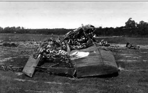 Останки бомбардировщика Farman F221 аэродром Сием Реап 10 января 1941 г - фото 68