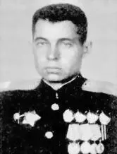 Никитин Николай Михайлович командир 3 гиап ВВС ВМФ 19421944 КРАТКИЕ - фото 88