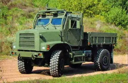 Oshkosh MTVR с колесной формулой 4x4 и бронированной кабиной Энергетические - фото 38