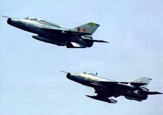 F7BG FT7B Для подготовки летчиков истребителейбомбардировщиков Q5IIIA в - фото 101