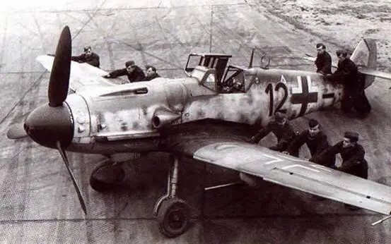 Универсальный солдат тотальной войны пятиточечный Bf 109G6R6 - фото 119
