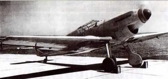 Первый опытный самолет Мессершмитт Bf 109V1 Явно прослеживается влияние Bf - фото 121