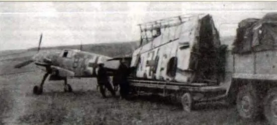 Удобство транспортировки поврежденного самолета одно из качеств Bf 109 - фото 126