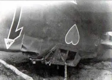 Август 1942 г В кабине этого Bf 109G на привязных ремнях висит Вальтер Новотны - фото 154