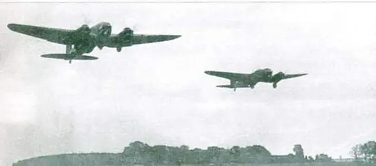 Взлет Не111 из KG 55 утром 22 июня 1941 г Аэрофото аэродрома Млынув - фото 29