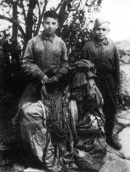 Подростки курсанты разведывательно диверсионной школы абвера В 19431944 - фото 14