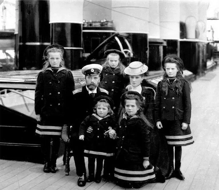 Царская семья морской экипаж царской яхты Штандарт Финский залив 1914 г - фото 17