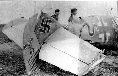Сбитый Bf109F48 Остреманна Уже 8 августа Остерманн одержал свою 101ю - фото 73