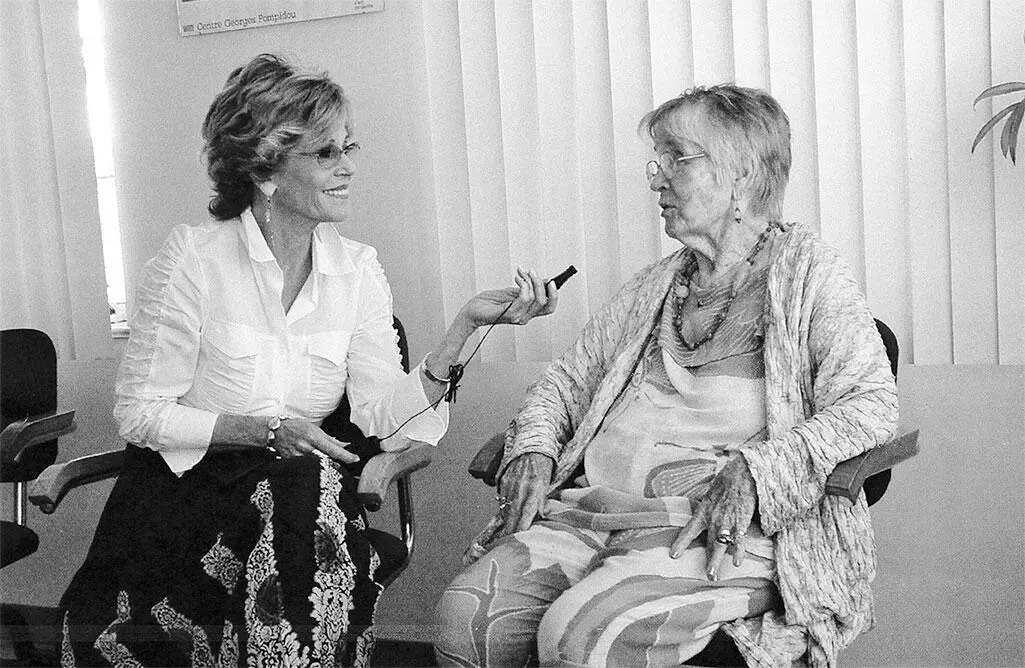 Я беру интервью у Эвелин Фриман в гериатрическом центре WISE Healthy Aging - фото 74