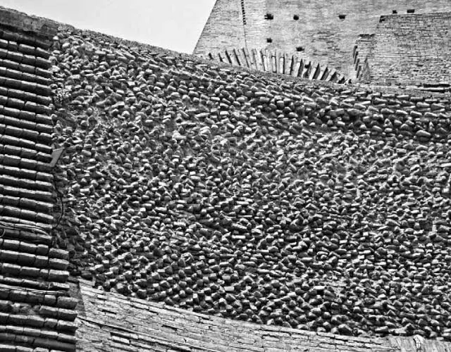 Рис 6 Кирпичная кладка Колизея Якобы обвалившийся от древности участок - фото 6