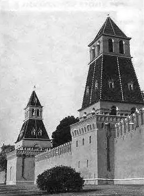 Рис 468 1ая Безымянная и Тайницкая башни в поясе стен Московскою Кремля - фото 165