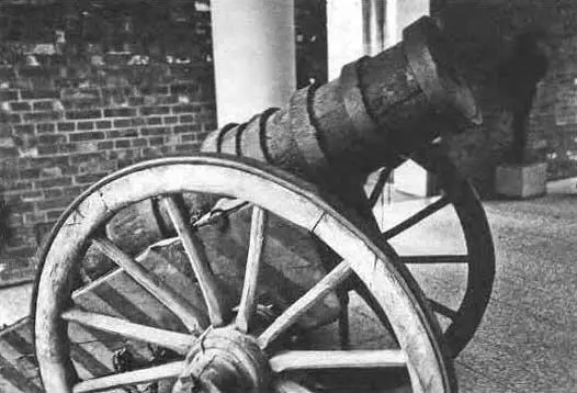 Рис 718 Средневековая пушка выставленная в Германском Национальном Музее - фото 368