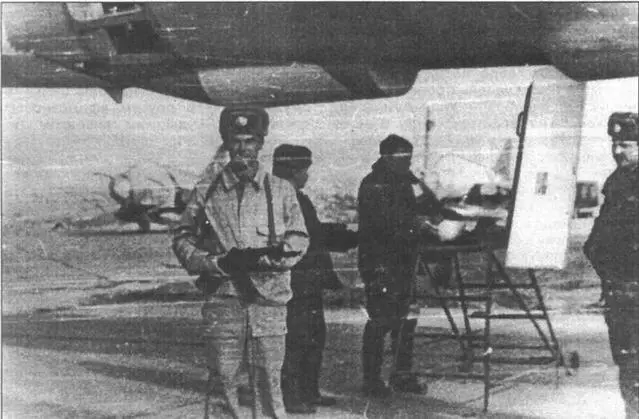Подготовка Ту22П к боевому вылету на Афганистан Аэродром Мары2 январь 1989 - фото 54