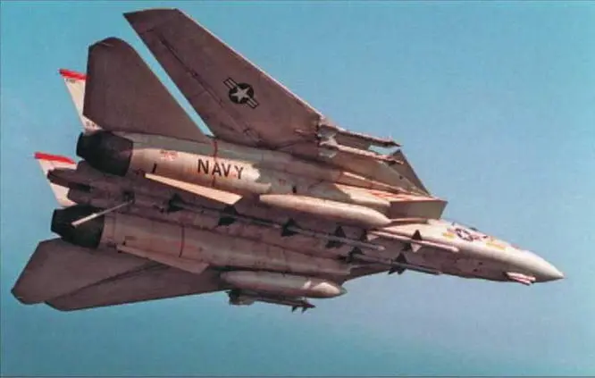 F14A из эскадрильи VF41 с более типичным и чаще применяемым вариантом - фото 78