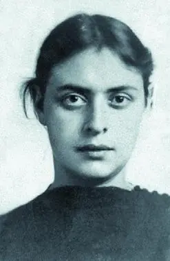 Сусанна Печуро в лагере 1956 Наших мальчиков Борю Слуцкого Владлена - фото 179