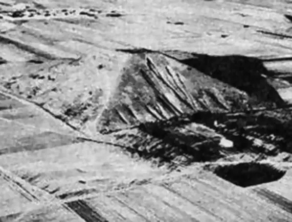Белая пирамида в Китае снимок 1947 года За последующие полвека никаких - фото 26
