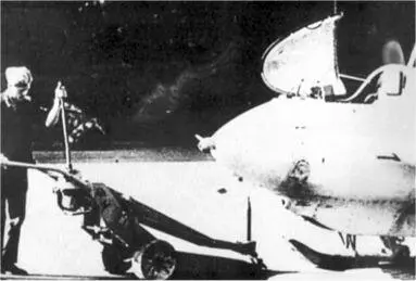 Подъемное устройство для Me 163B для облегчения переустановки взлетной тележки - фото 46