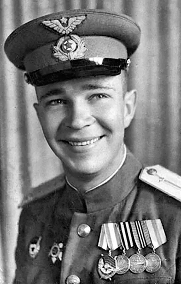 летчик 106го гвардейского истребительного полка 22 февраля 1945го сели мы в - фото 18
