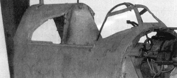 Справа вверху 1 Внешний каркас фонаря 2 Резиновая прокладка 3 - фото 144