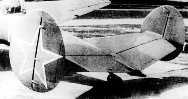Хвостовое оперение дизельного Ер2 В начале октября 1944 г на заводе 39 - фото 108
