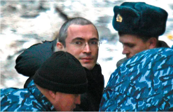 Октябрь 2003 гВ аэропорту Новосибирска сотрудниками ФСБ задержан самолет - фото 10