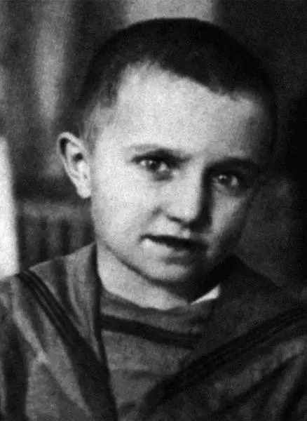 Вася Аксенов сын врагов народа Конец 1930х гг Родители Павел - фото 31