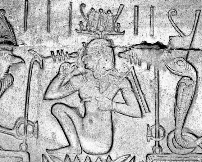 Рис 173 Увеличенный фрагмент предыдущего рисунка Кресты с ушком и тремя - фото 174