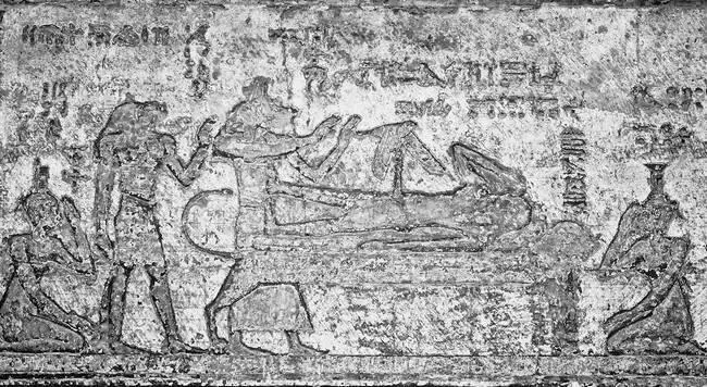 Рис 310 Лежащий на скамье мужчина с напряженным половым членом Египет - фото 311