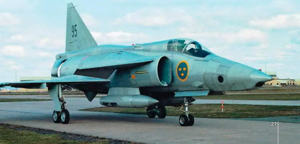 Прототип фоторазведчика SF 37 серийный номер 37950 совершил первый полет 21 - фото 63