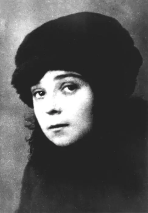 Н Вольпин Весна 1920 В СОПО перевыборы Погода мучительно жаркая Закрытое - фото 6