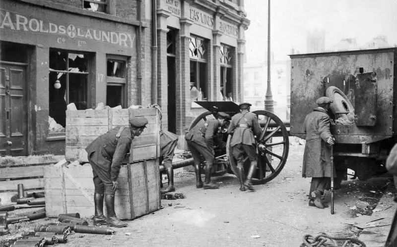 Улица Дублина во время гражданской войны 1922 года Константин Залесский - фото 16