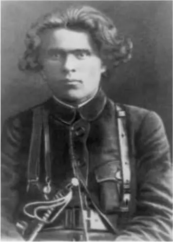 Махно Нестор Иванович 1888 1934 Пехотные части большевиков атакуют - фото 115