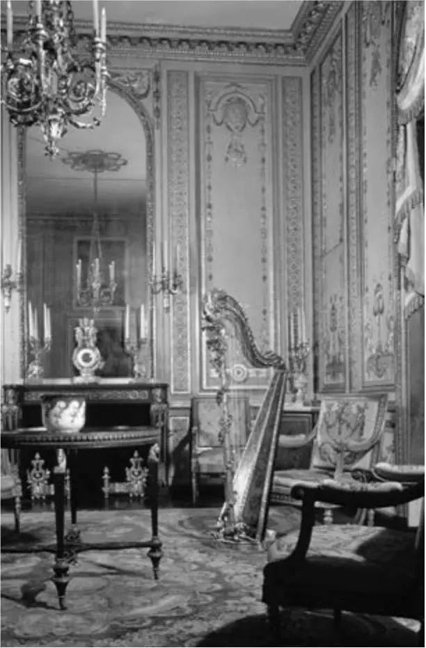Покои королевы Марии Антуанетты в Версале Фотография ХХ в Галантный век - фото 170