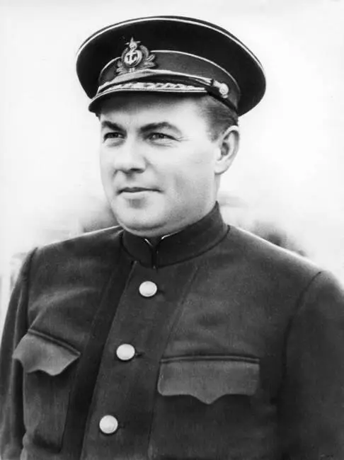 Командующий Черноморским флотом в 19431944 гг ЛА Владимирский На момент - фото 45