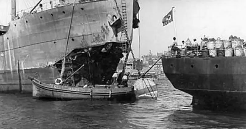 Он же после попадания торпеды с подлодки Щ216 6 августа 1943 г Еще одно - фото 67