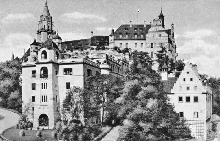 Замок в Зигмарингене Открытка 1905 года Среди такой вот неуместной публики - фото 13
