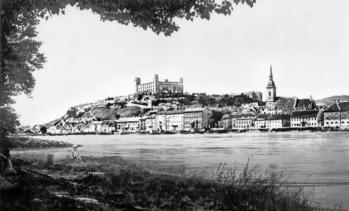 Пожоньская крепость Открытка 1900 года В ту пору отношения человека и реки - фото 47