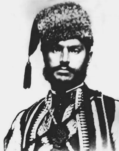 Стефан Караджа До 1868 года В Русе обветшавшие иномодные особняки - фото 103