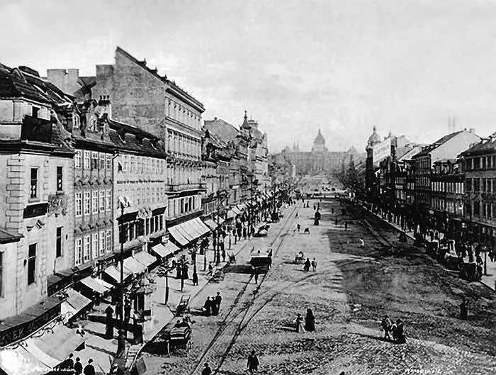 Вацлавская площадь Фото 1890х годов История возникновения этой написанной в - фото 75
