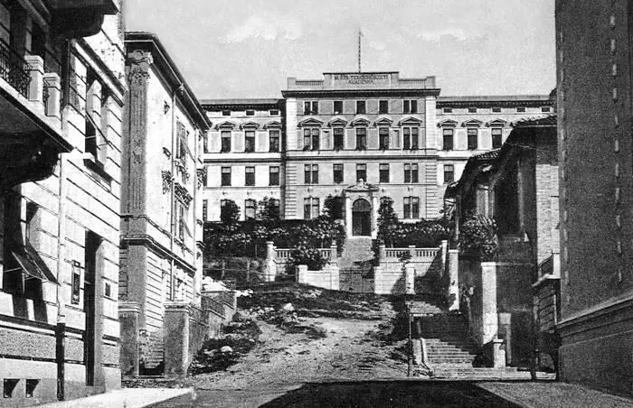 Морская академия в Фиуме Риеке Фото 1900 года В отличие от - фото 92