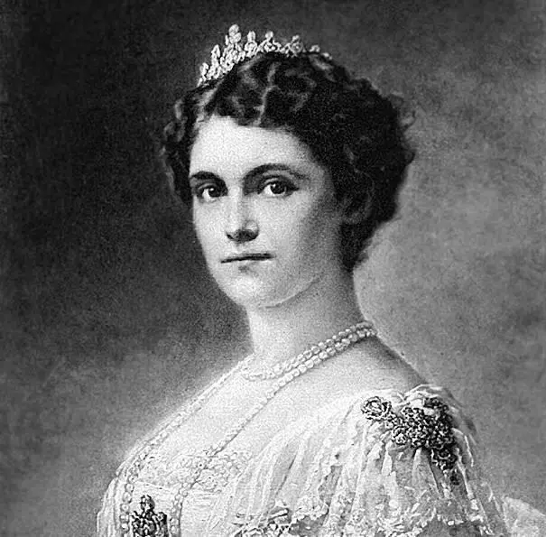 Принцесса Зита Мария делле Грацие Адельгонда Микаэла Рафаэла Габриэла - фото 130