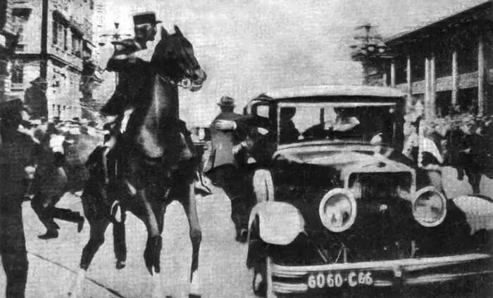 Покушение на короля Александра в Марселе Фото 1934 года В апреле 1941 года - фото 156