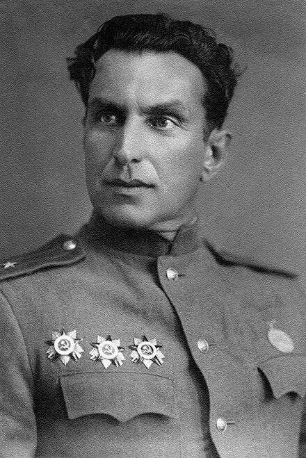 Майор Леонид Ужек Прага 1945 г Записка от Володиных друзей его - фото 62