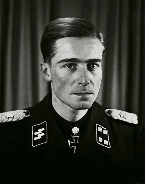 Йохен Пайпер 19151976 Иоахим фон Риббентроп с сыном Рудольфом в Артуа в - фото 36