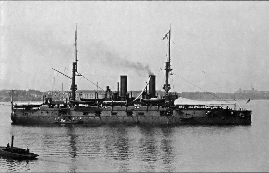 Учебноартиллерийский корабль Император Александр II на рейде Ревеля 1910е - фото 6